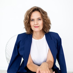 Елена Челокиди